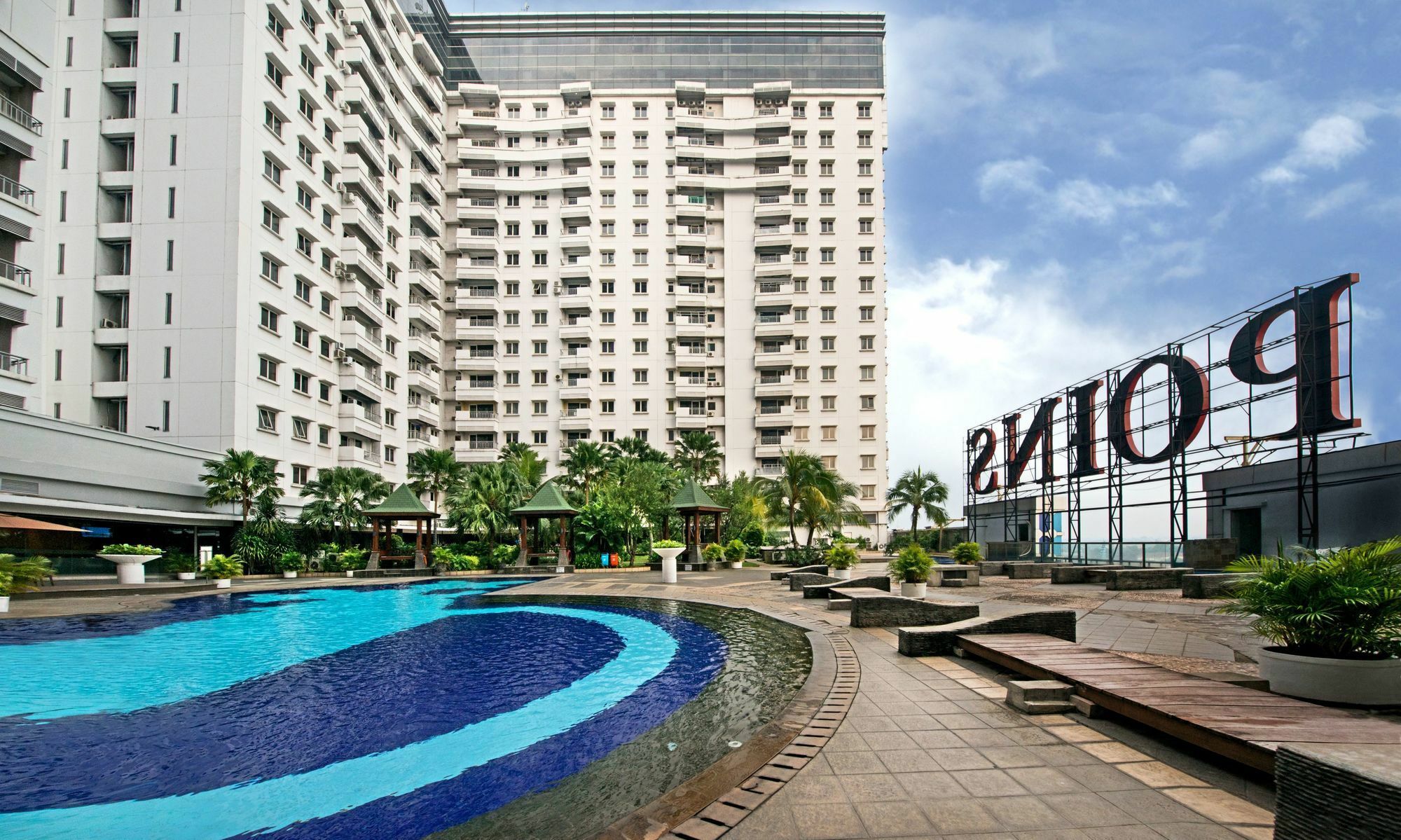 Grand Whiz Poins Simatupang Jakarta Exteriér fotografie